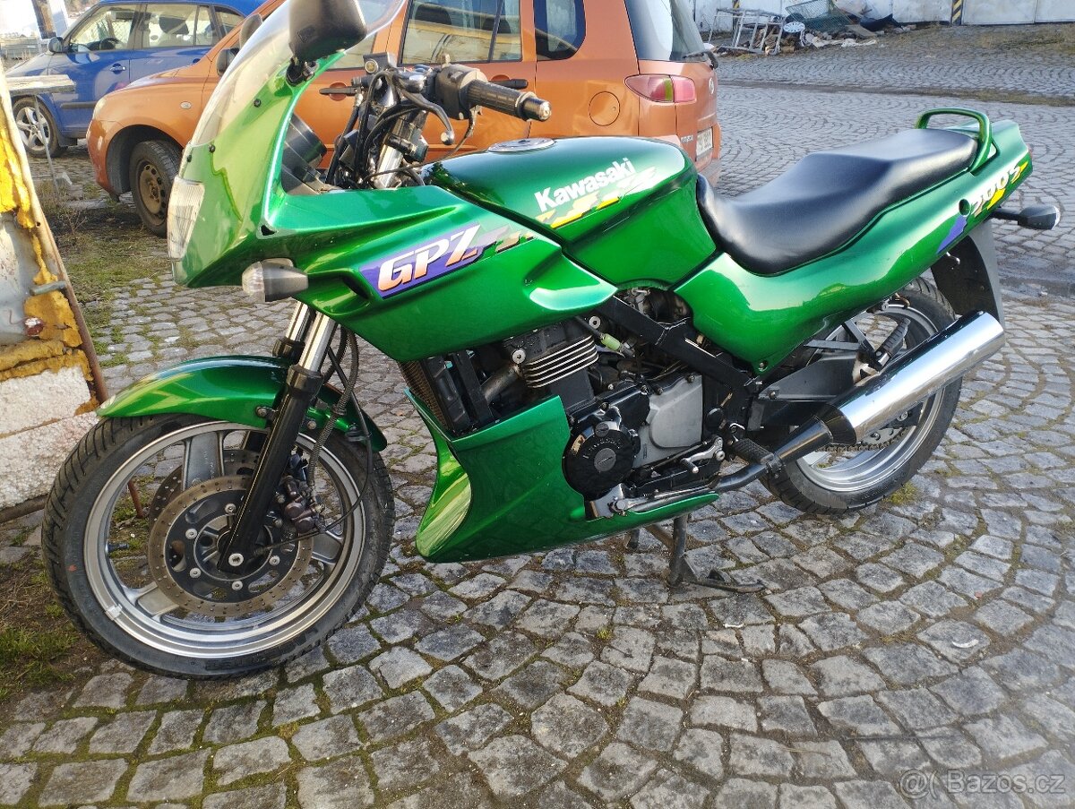 Kawasaki gpz 500 - 7