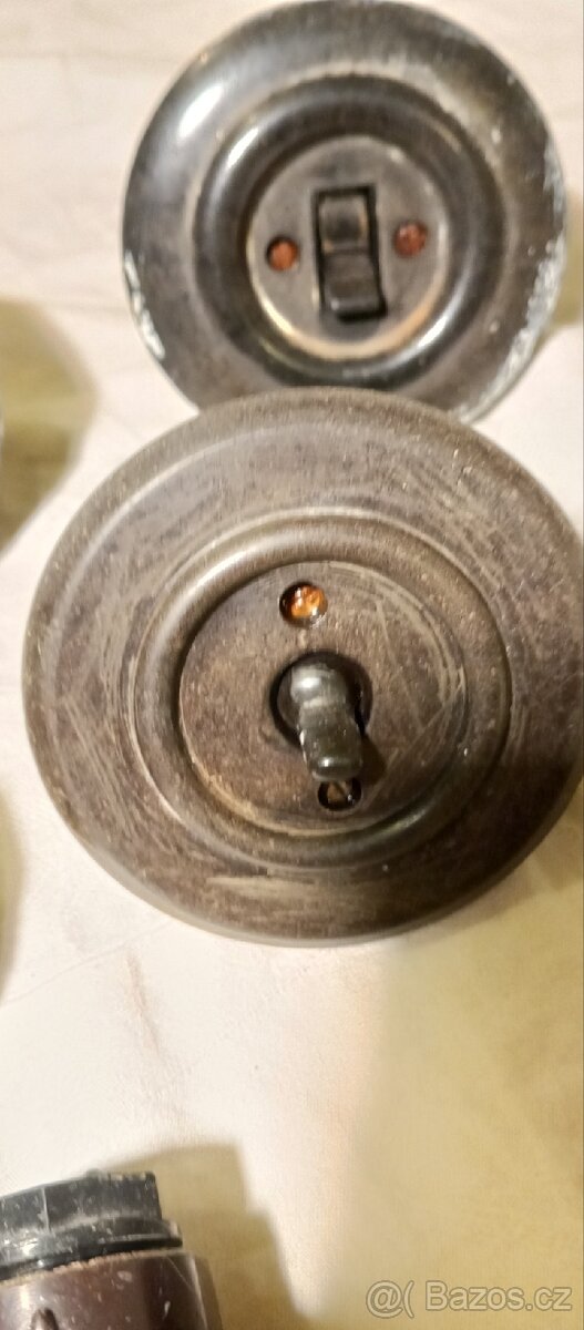 VÝMĚNA/PRODEj Bakelitové vypínače dvojpáčky atd. - 7