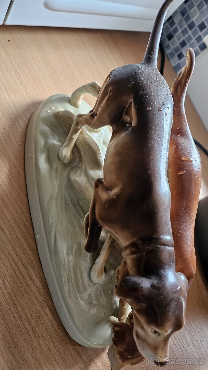 Soška dvou psů - 7