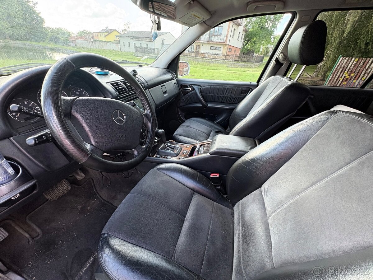 Mercedes Benz ML - 7