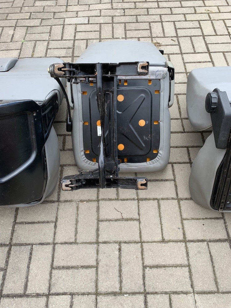 Prodám sedačky do VW T4 - 7