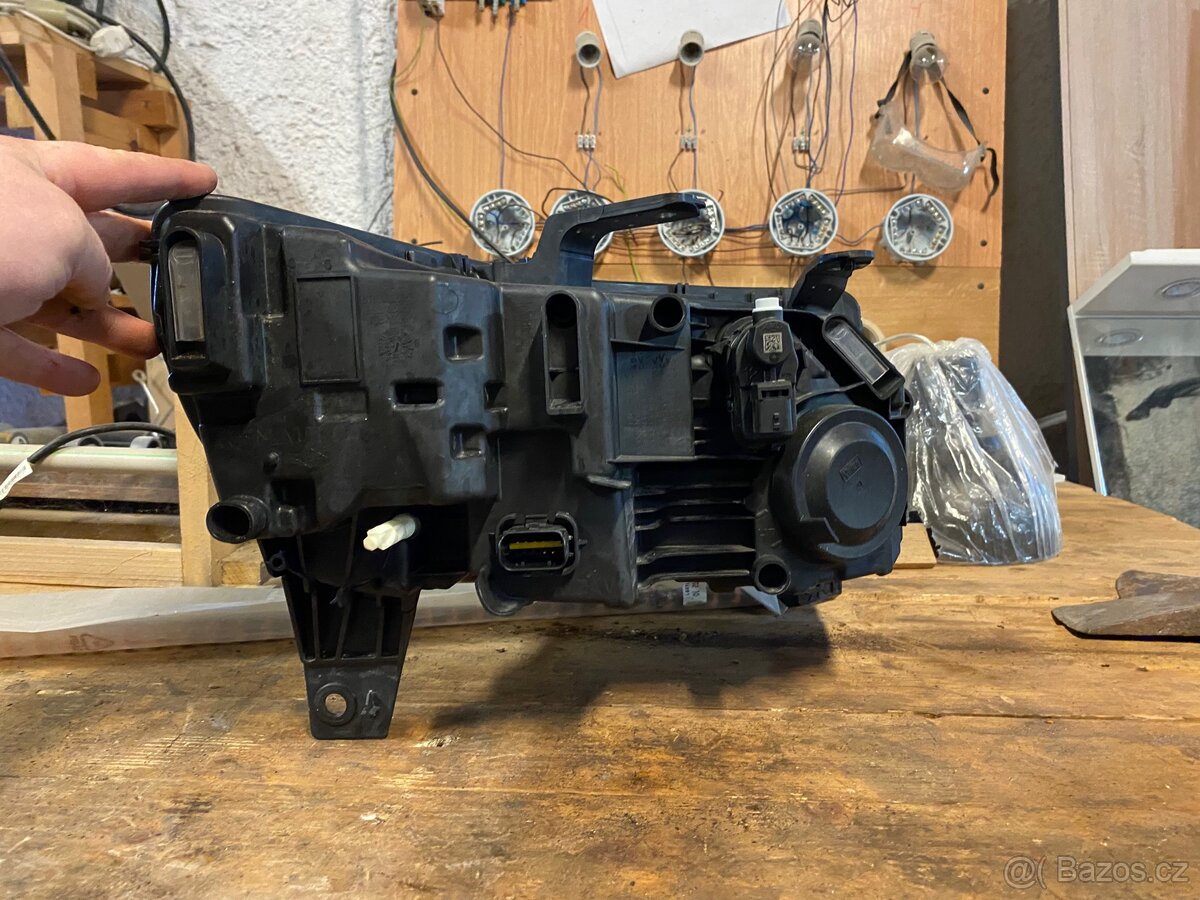 Dacia Duster III - Levý světlomet - 7