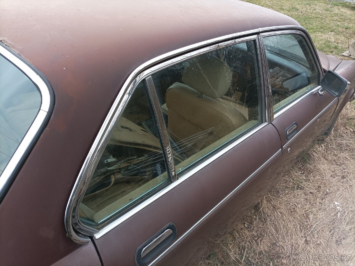 Chrom, exteriér a interiér Jaguar XJ6 - 7