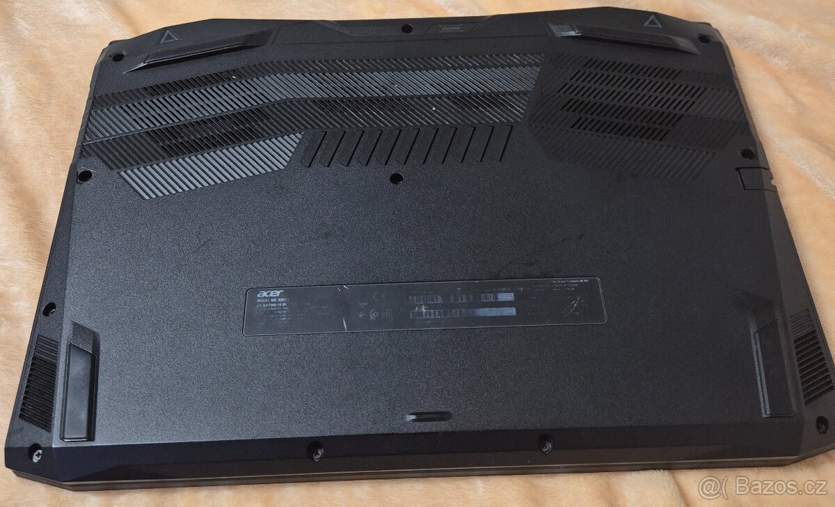 Herní notebook Acer Nitro AN515-57 - 7