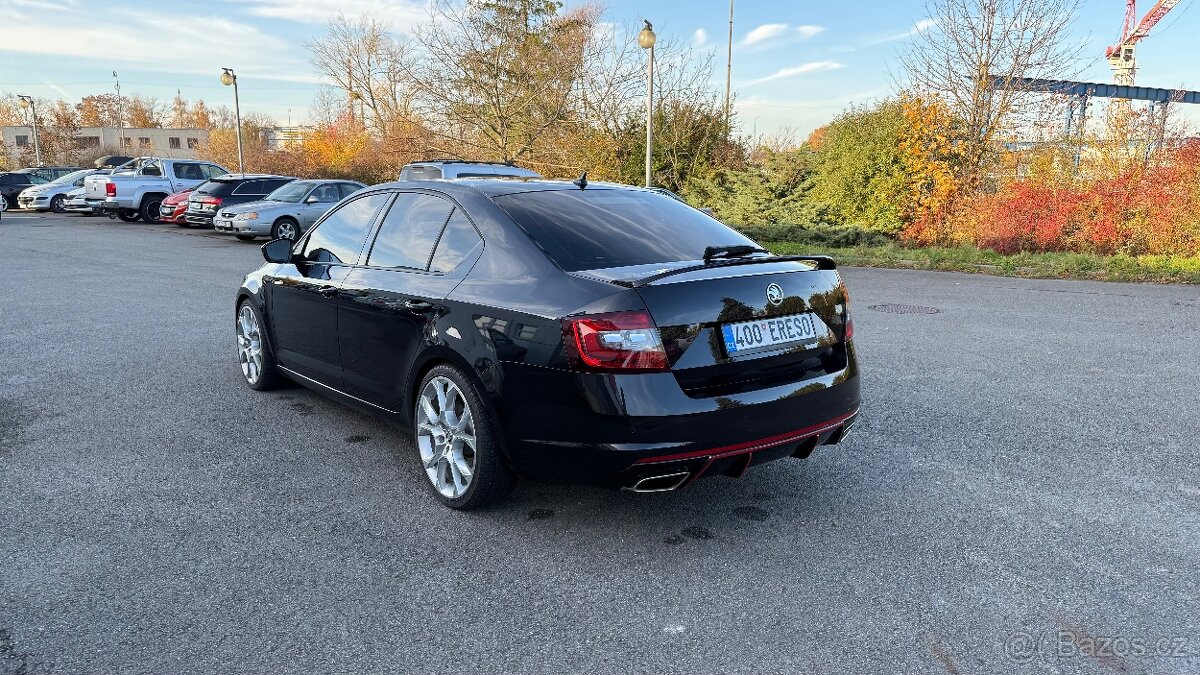 Octavia III rs 400hp nová STK - 7