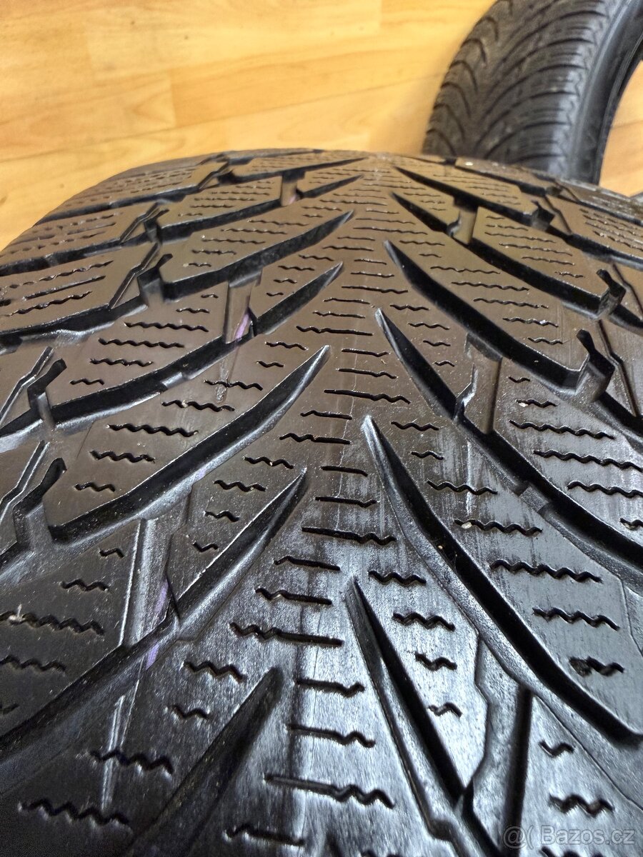 Zimní pneu 235/55/18 - 7