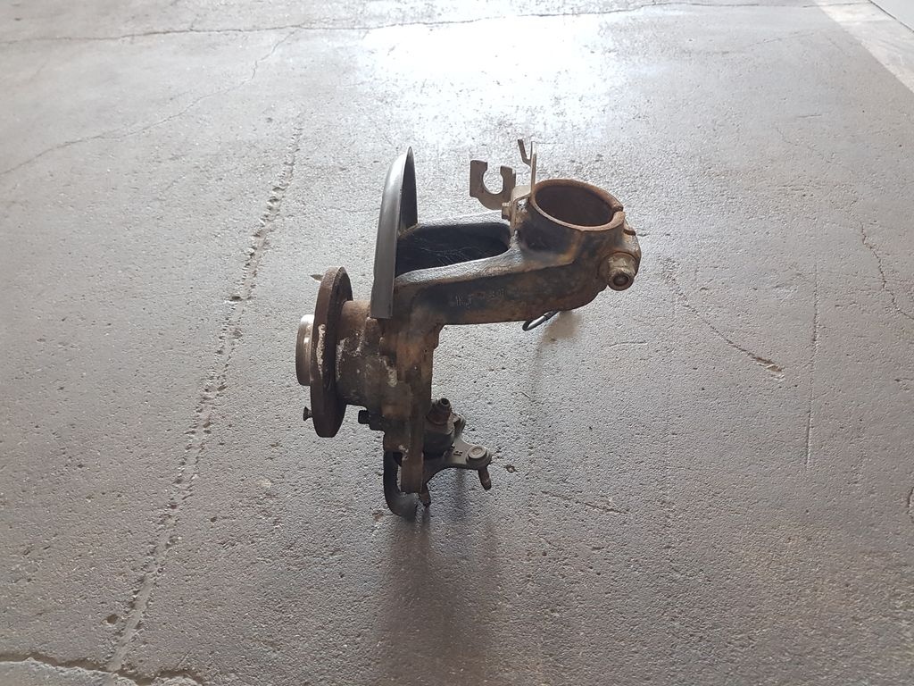 Pravá přední těhlice, velký typ Škoda Octavia II RS - 7