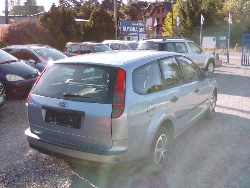 Ford Focus, 1.6i 16V combi, 4x kola navíc - 7