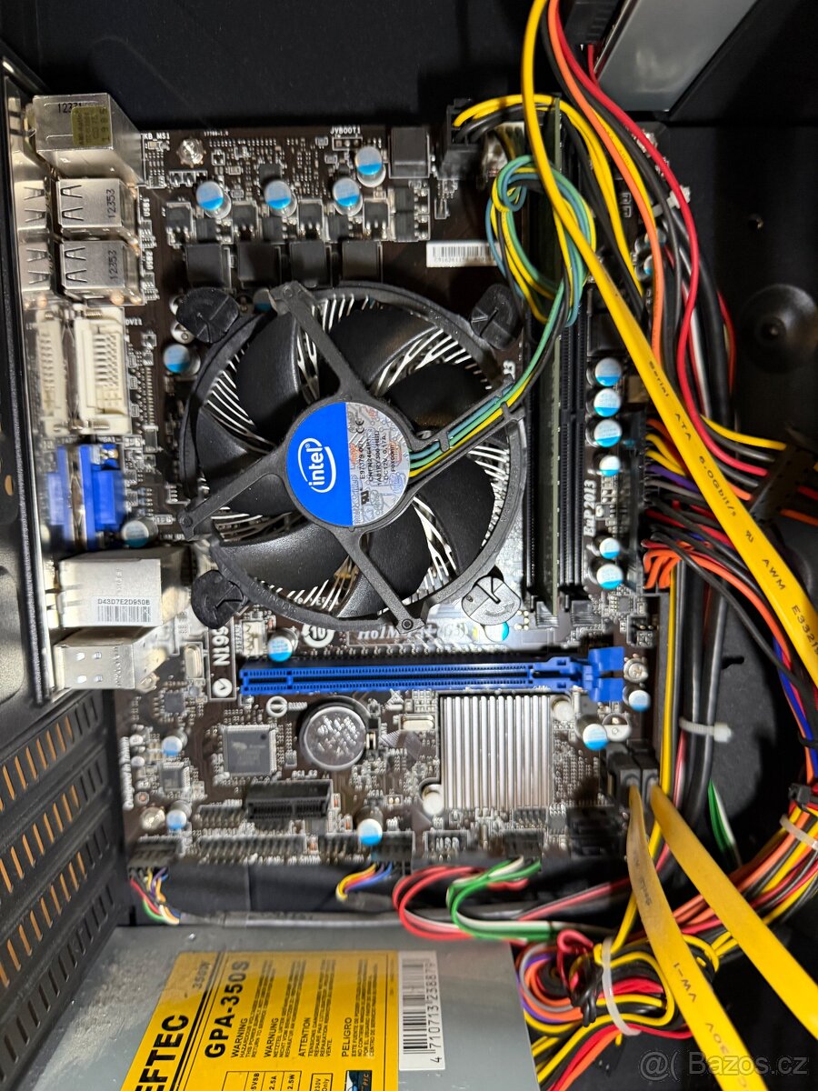 Stolní počítač CZC - 7