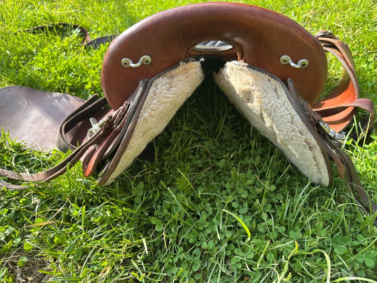 Trailové sedlo WI - 7