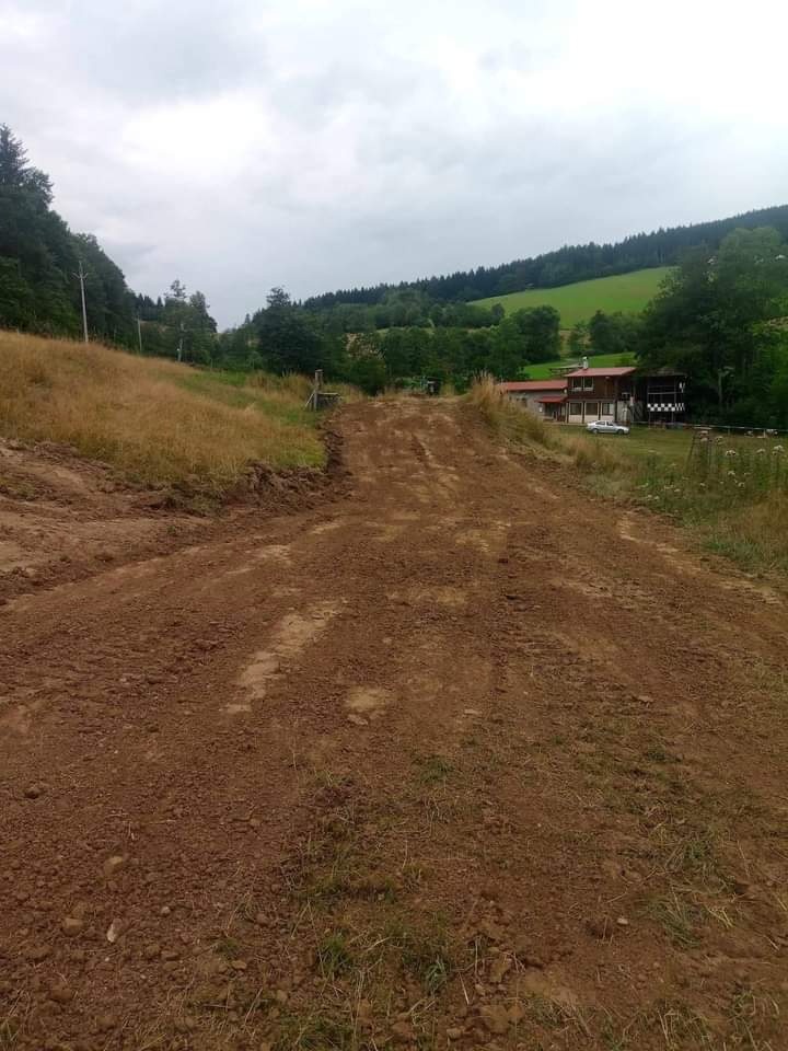 Práce buldozerem - 7