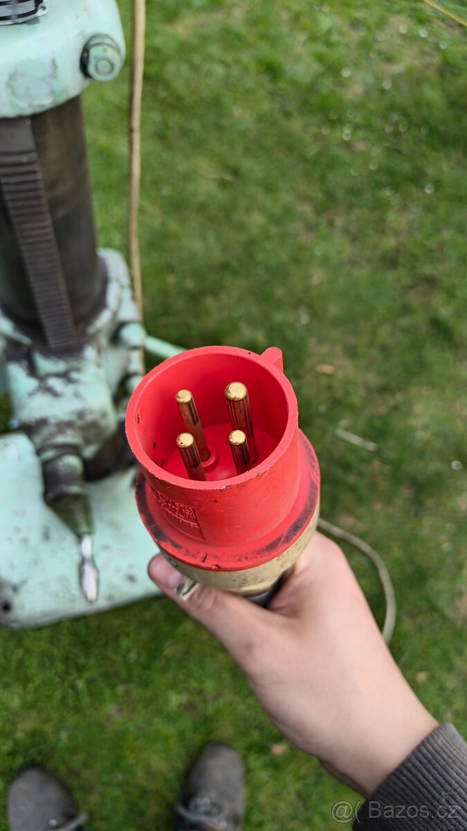 Sloupová vrtačka VK 32 - 7