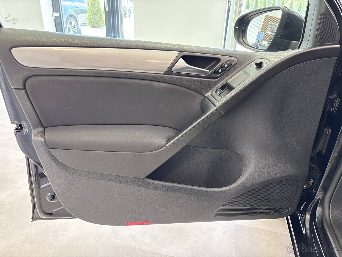 Volkswagen Golf 1.2TSI TREND - 7