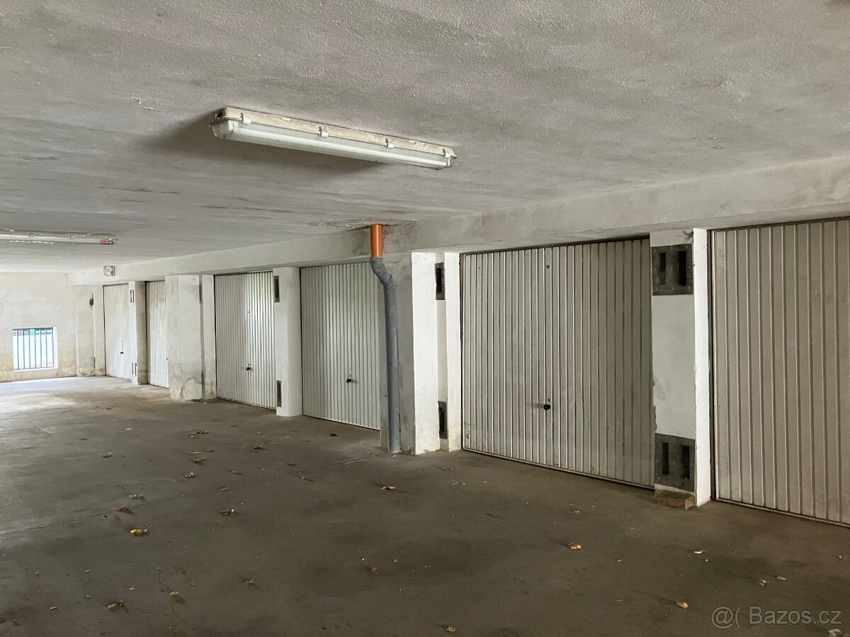 Pronájem garáže ve Větrné ul. (Čtyři Dvory) v Č.Budějovicích - 7