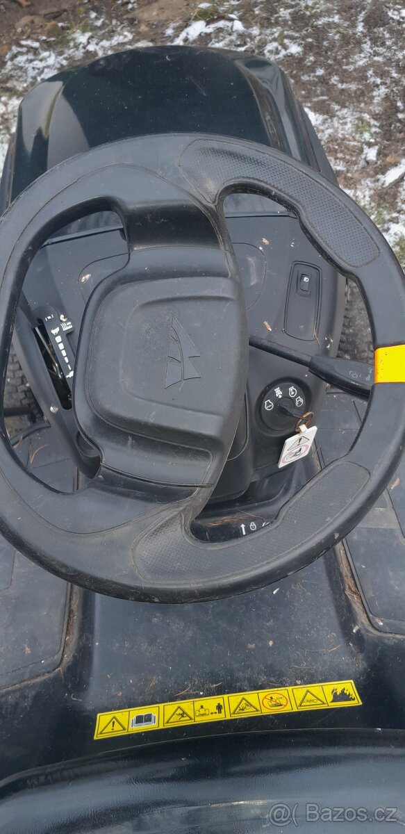 Zahradni traktor - 7