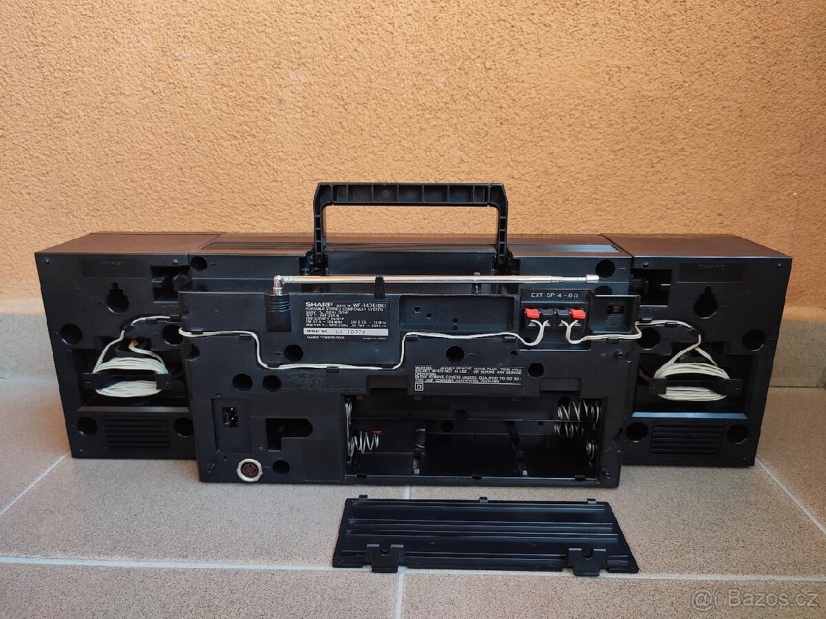 PORTABLE STEREO COMPONENT SYSTEM SHARP WF-340E(BK). - 7