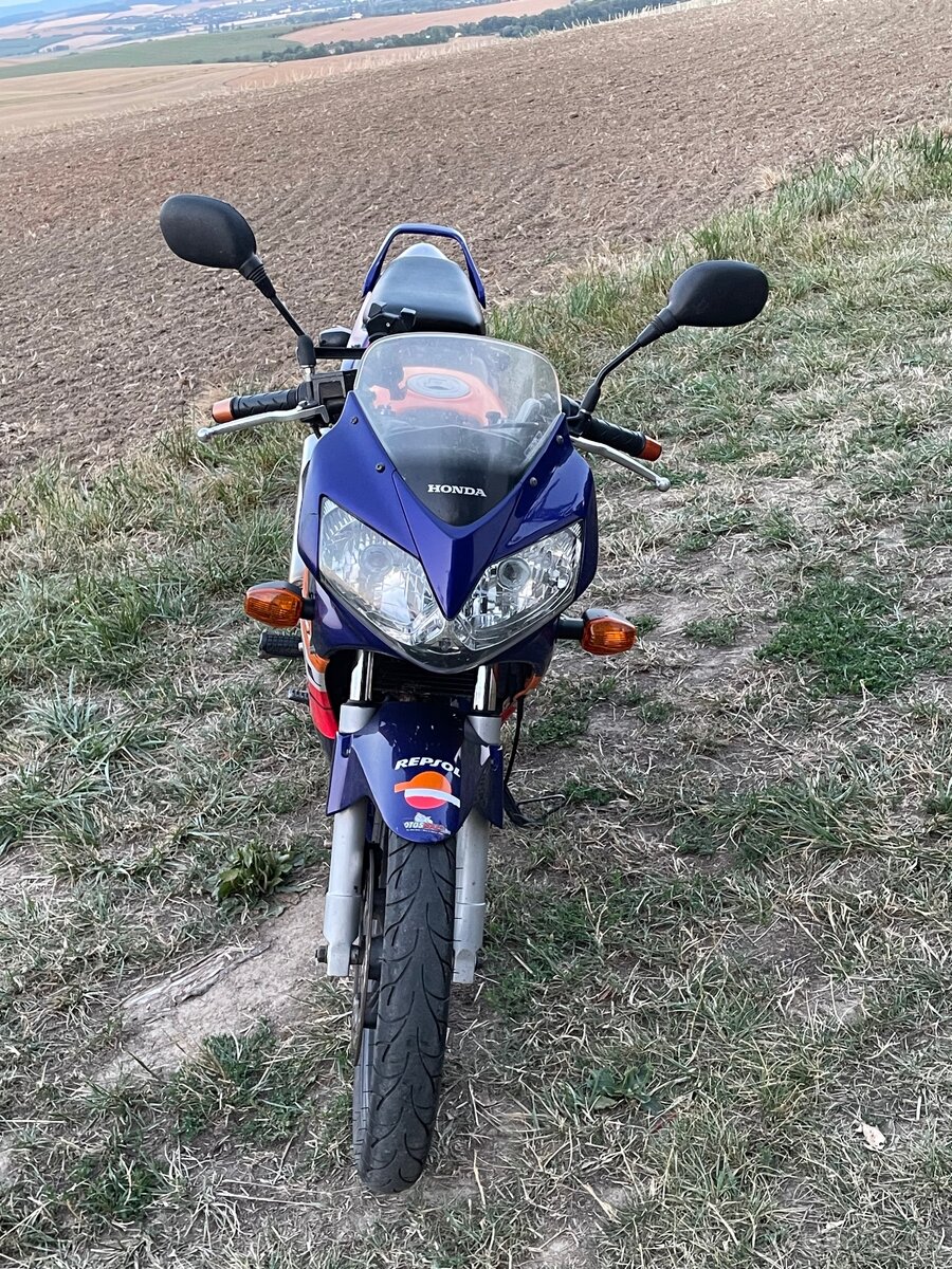 Honda CBR 125R - 7
