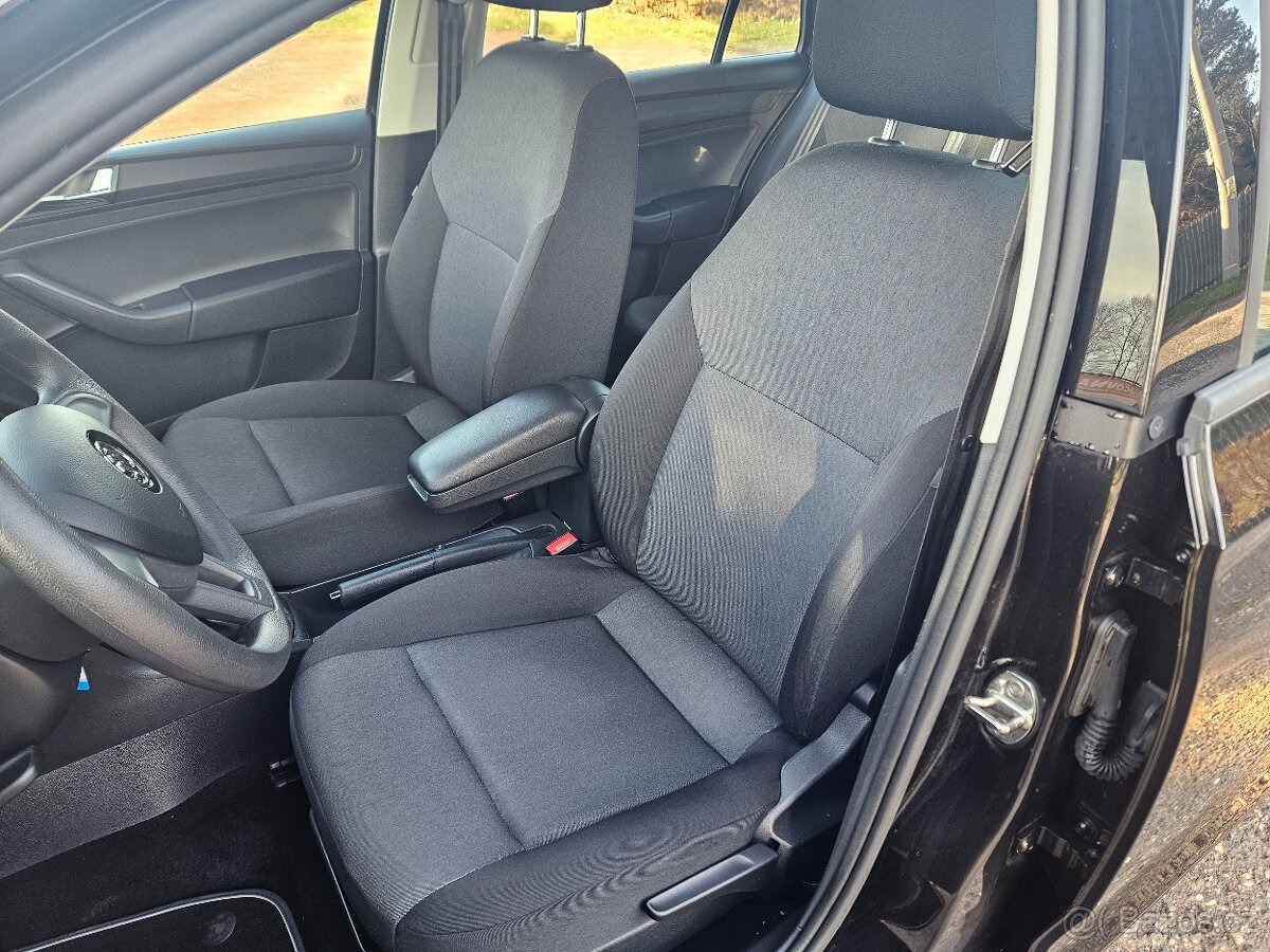 Škoda Rapid spaceback nové pneu a STK - 7