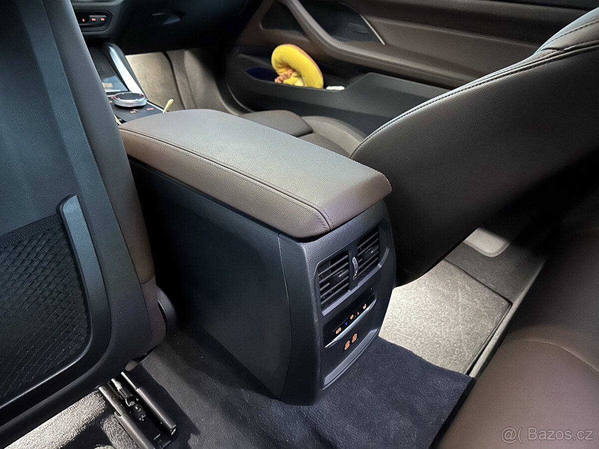 BMW M440 D XDrive Coupe najeto 31t.km - 7