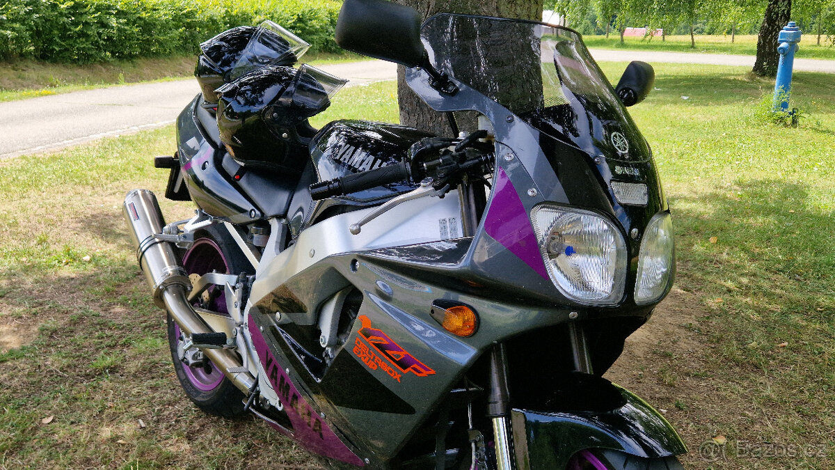 LEGENDÁRNÍ YAMAHA YZF 750r - 7