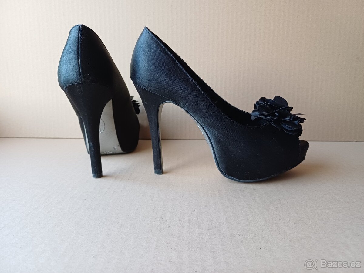 Černé lodičky na platformě vel.37 - 7