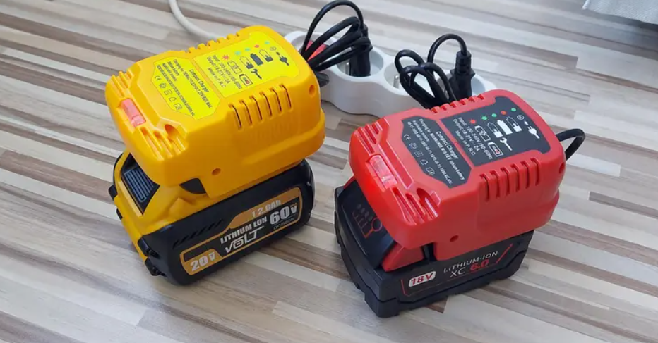 Mini nabíječka 230V, pro Aku Milwaukee M18V, nová. - 7
