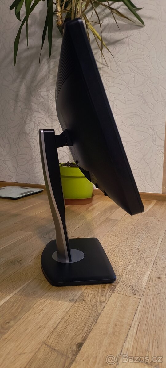 LCD monitor Dell 0Y57VF - 7