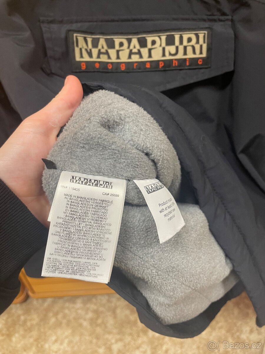 Zimní černá bunda napapijri - 7