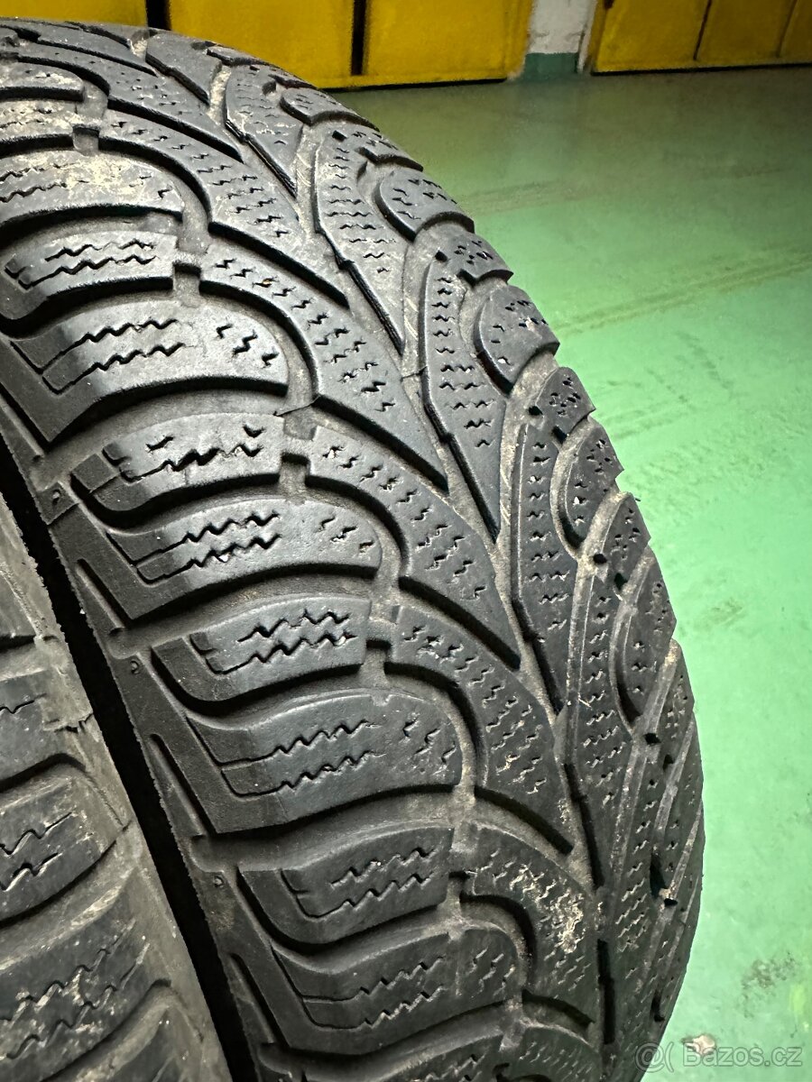 Prodám kompletní sadu - Zimní pneu včetně disků R13" - 7