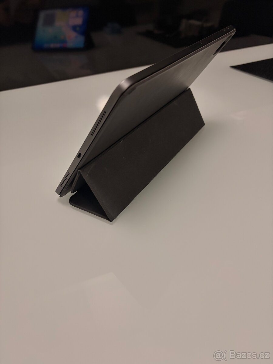 Apple iPad Air 5 2022 - 7