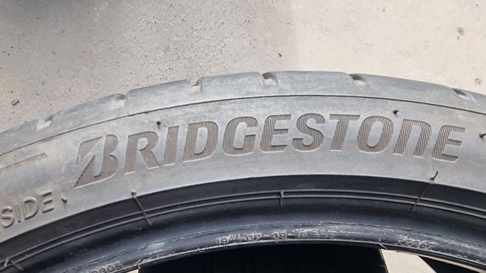 Letní pneu 235/35/19 Bridgestone - 7