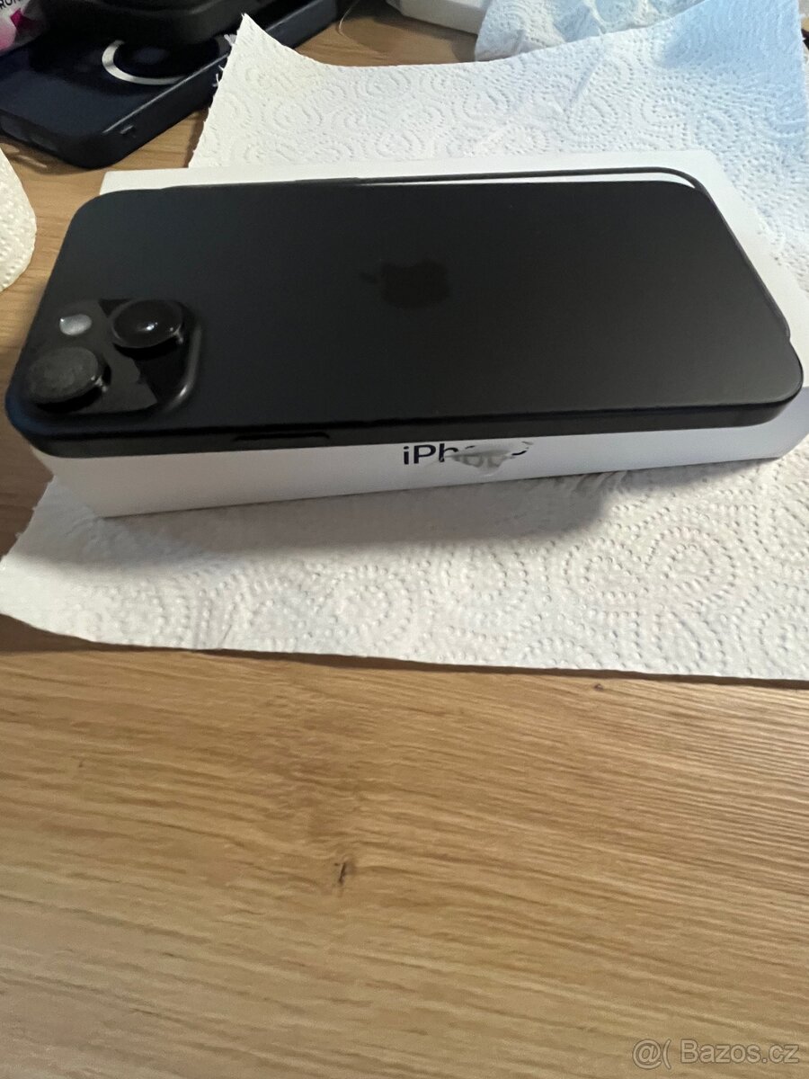 Apple IPhone 15 Plus, 128gb černá. Dobrý Stav - 7
