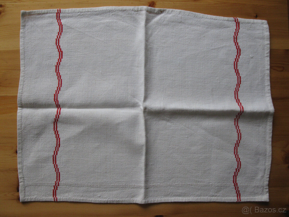 Velikonoční ubrus,hrníček,dečky,sklo,porcelán - 7