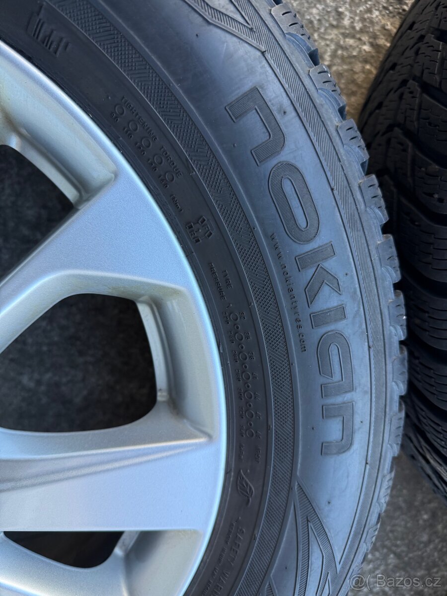 Alu kola Hyundai 5x114,3 R17 zimni Nokian 225/60/17 - 7