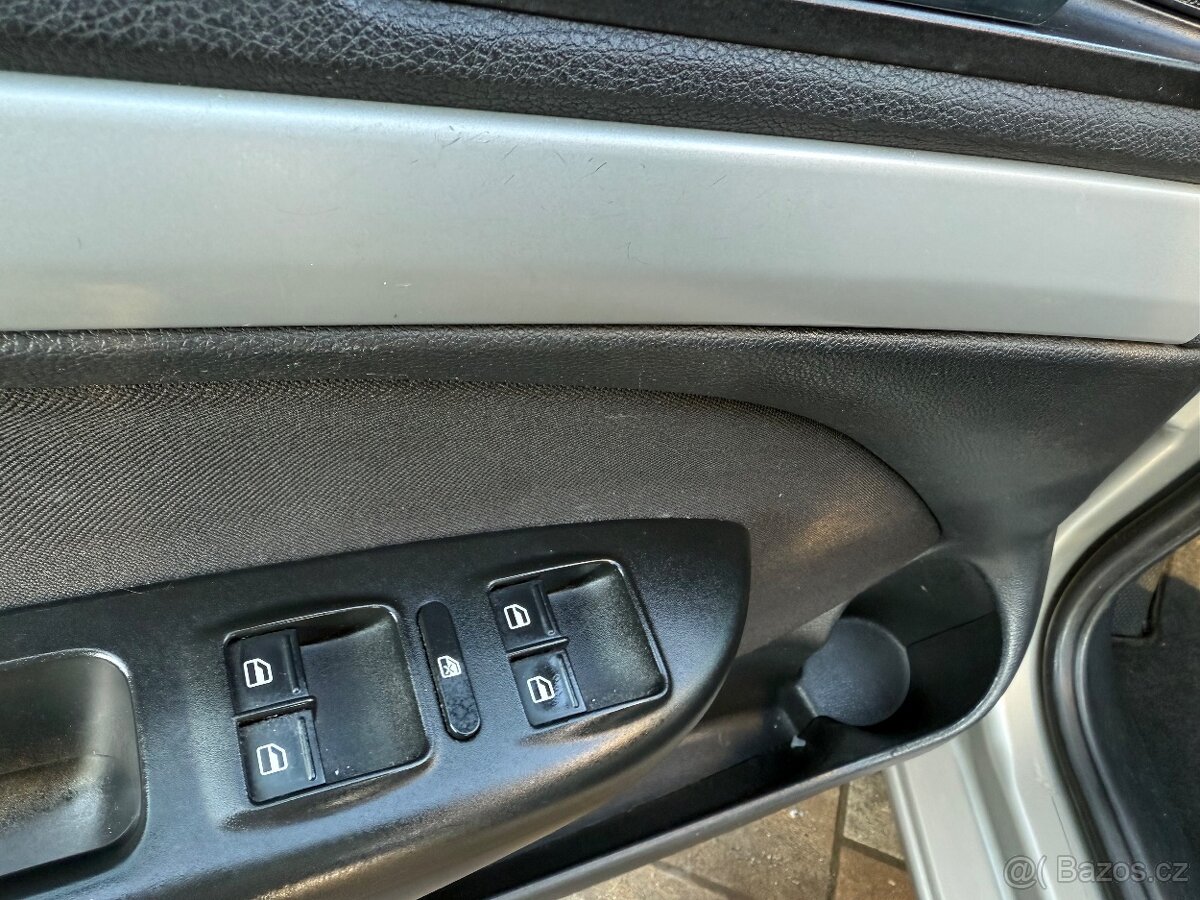 Škoda Octavia Combi 2 1.6 mpi facelift - 7