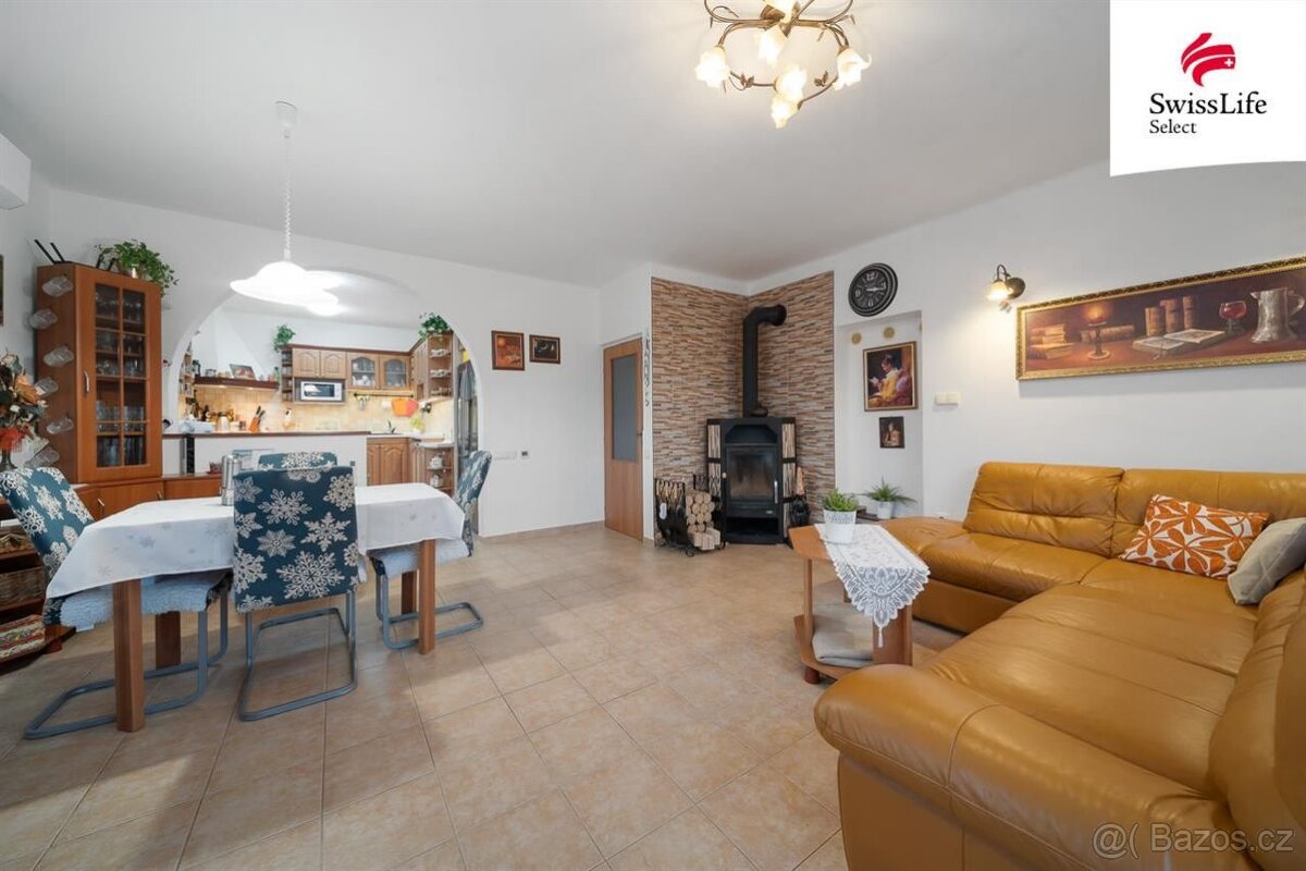 Prodej rodinného domu 200 m2, Jasenná - 7