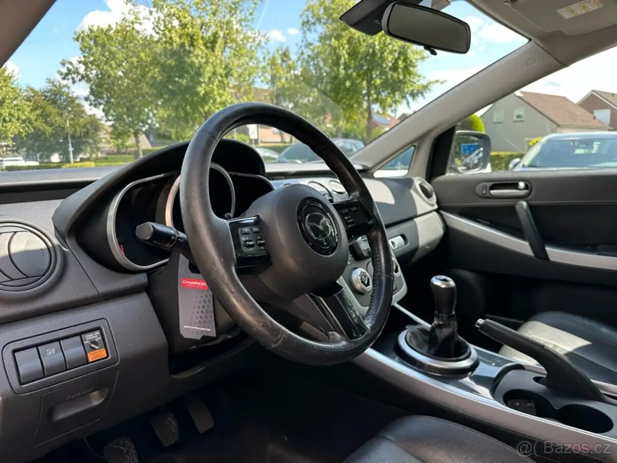 PRODÁM UNIKÁTNÍ SUV MAZDA CX-7 - 7