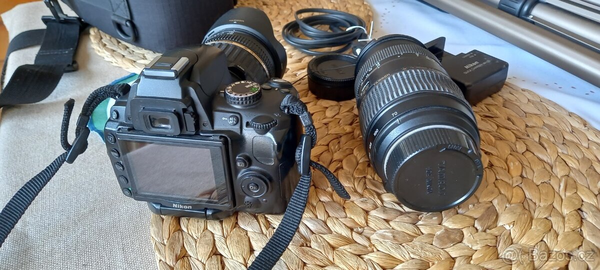 Nikon D5000 s příslušenstvím - 7