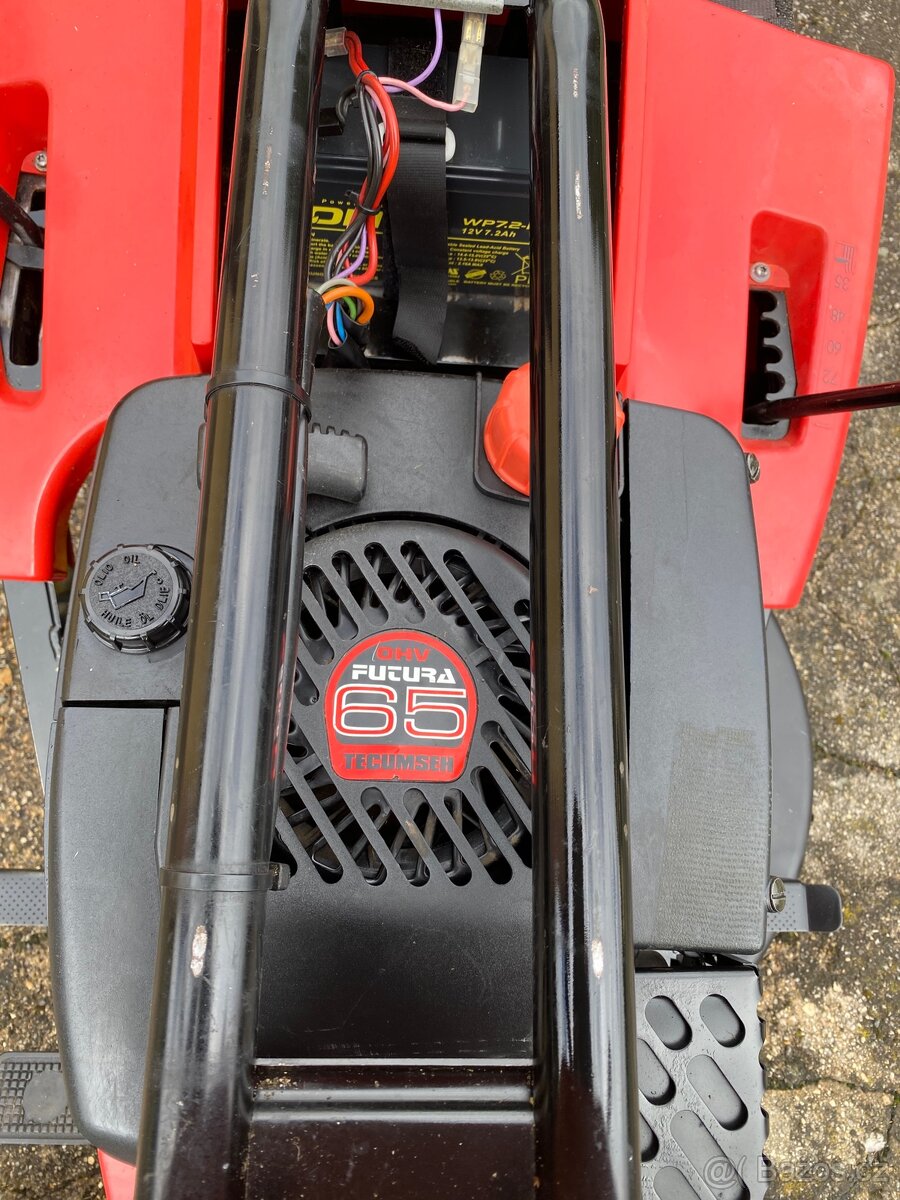 Zahradní rider traktůrek sekačka Wolf-Garten Scooter SV4 - 7