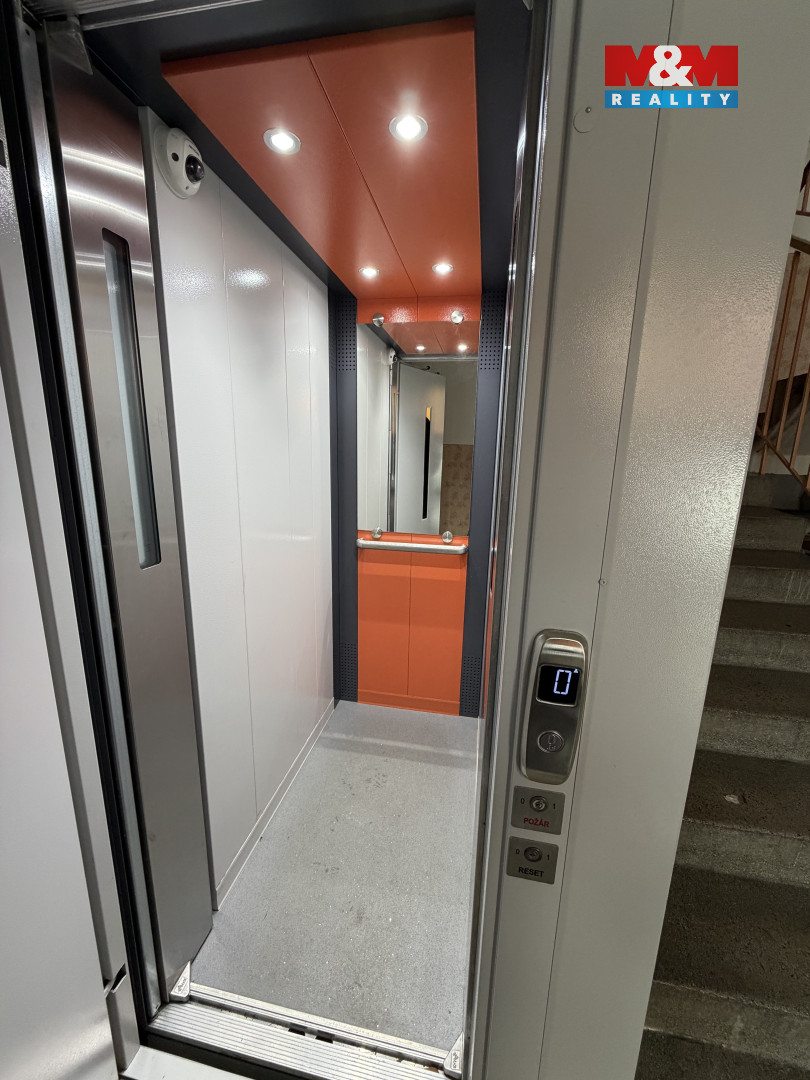 Prodej bytu 3+1, Karviná - Ráj, ul. Božkova - 7