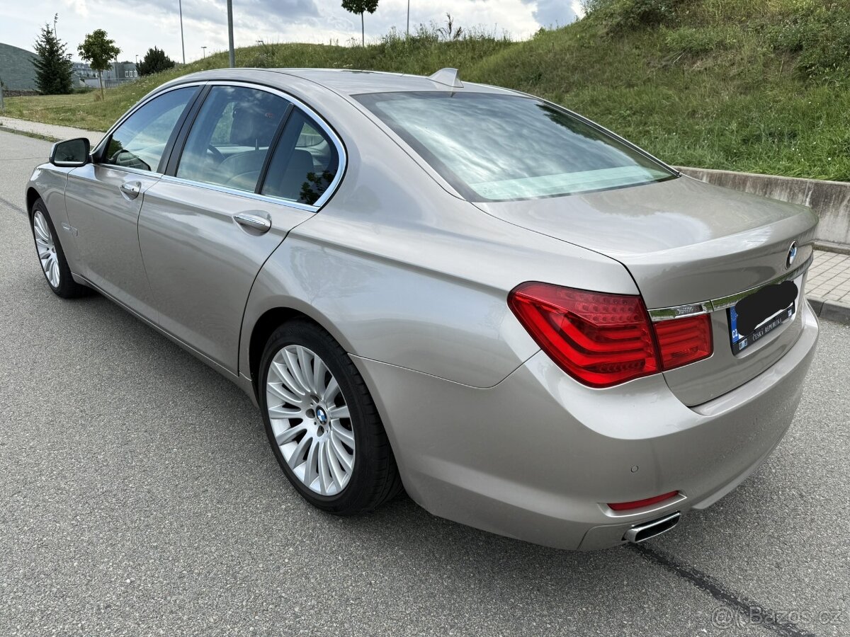 BMW 740D - 7