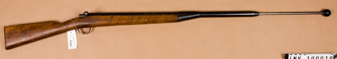 Koupím pušku a výstroj na šerm bodákem - puška,bajonet,šerm - 7