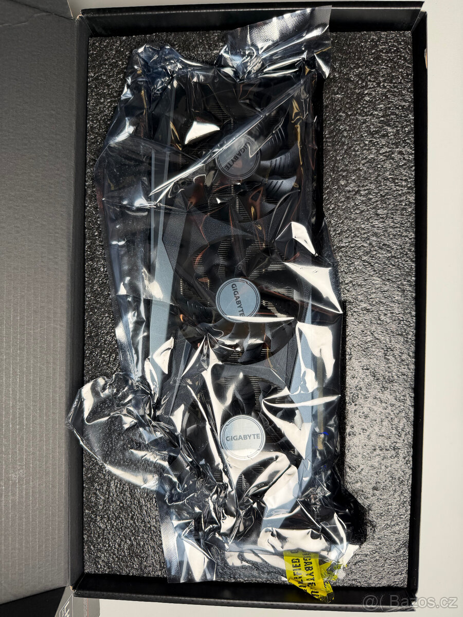 Gigabyte GeForce RTX 3080 Gaming OC 12GB - Top stav, krabice - 7