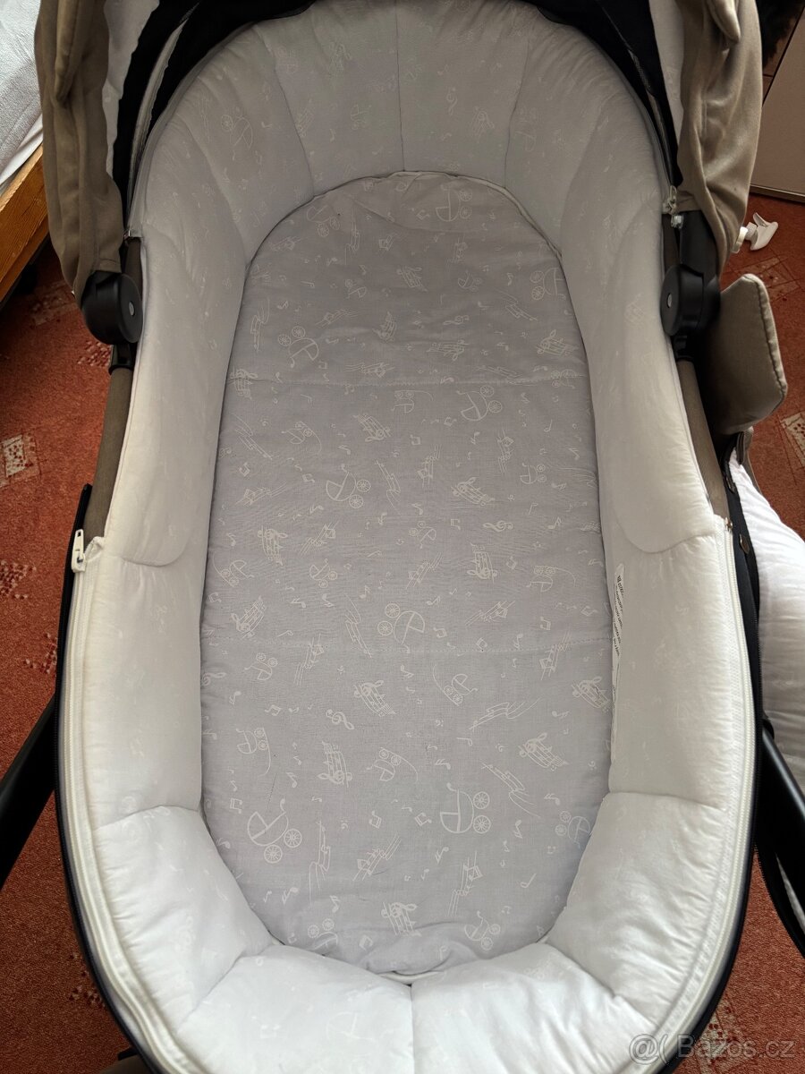 Kočárek camarelo - 7