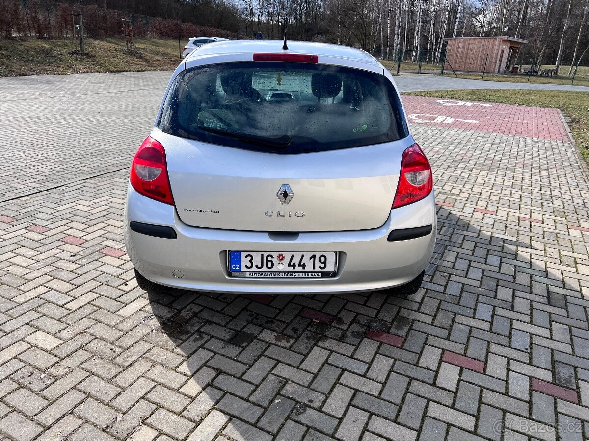 Renault clio lll - 7