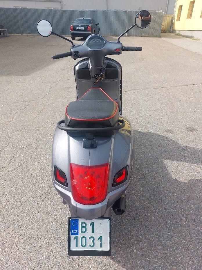 2009 PIAGGIO VESPA GTS 200 L - 7