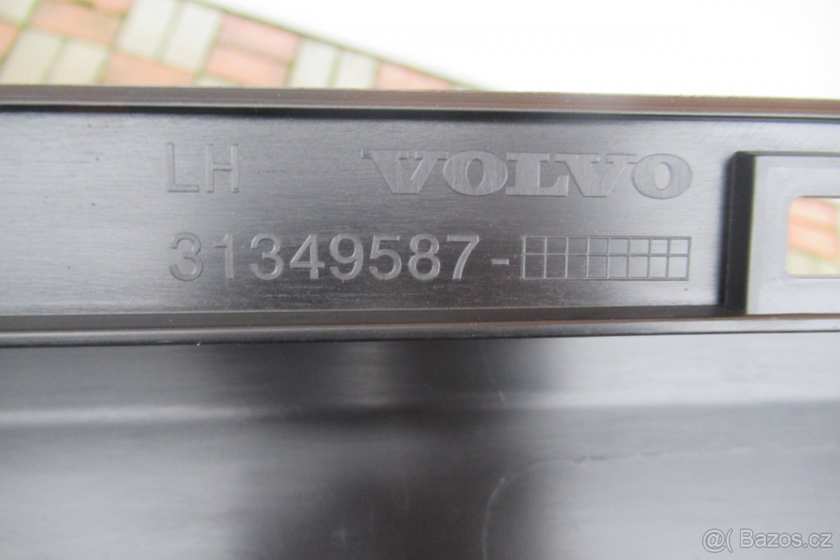 Volvo XC60 práh - 7