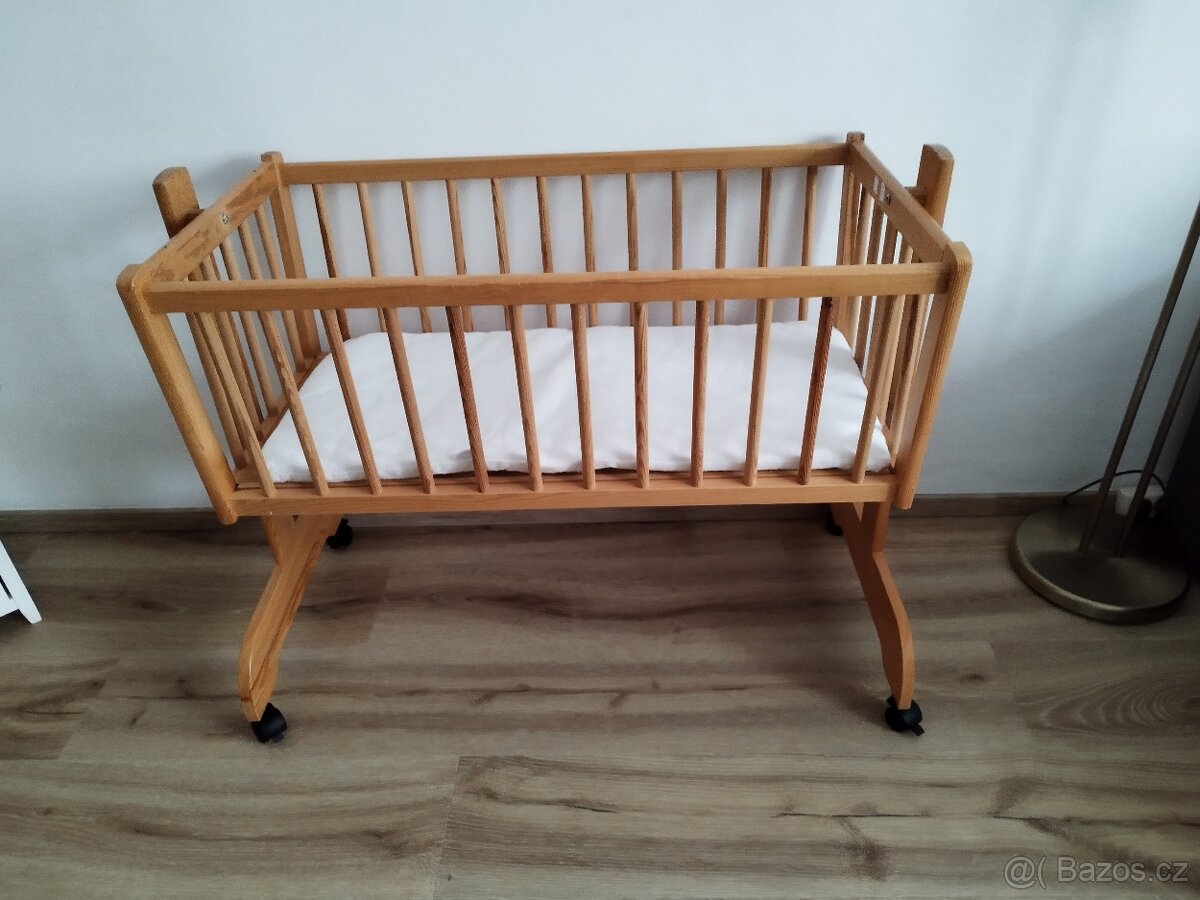 Dřevěná kolébka pro miminko - 7
