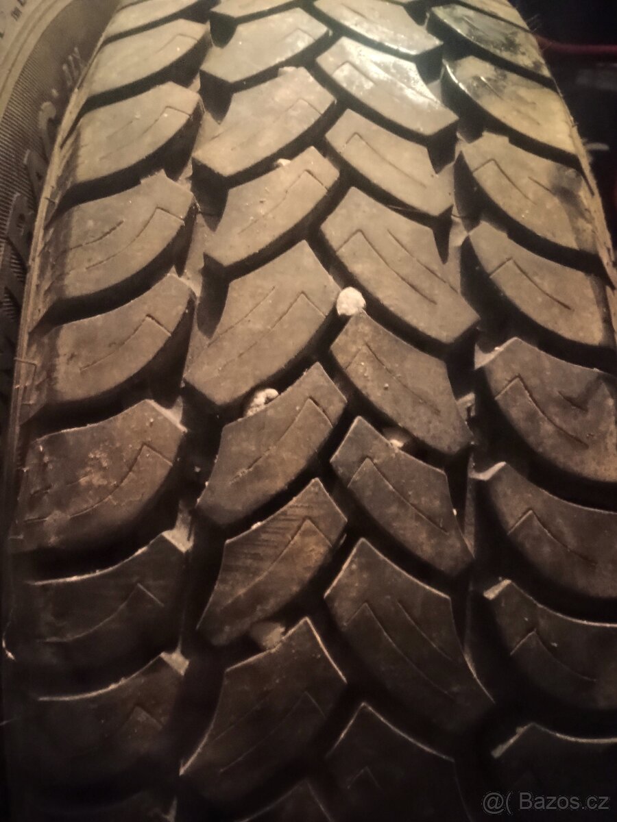 205/65/16C celoroční pneu 2ks - 7