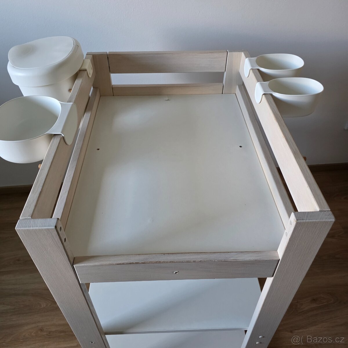 Přebalovací pult, přebalovací podložka a prostěradla - 7